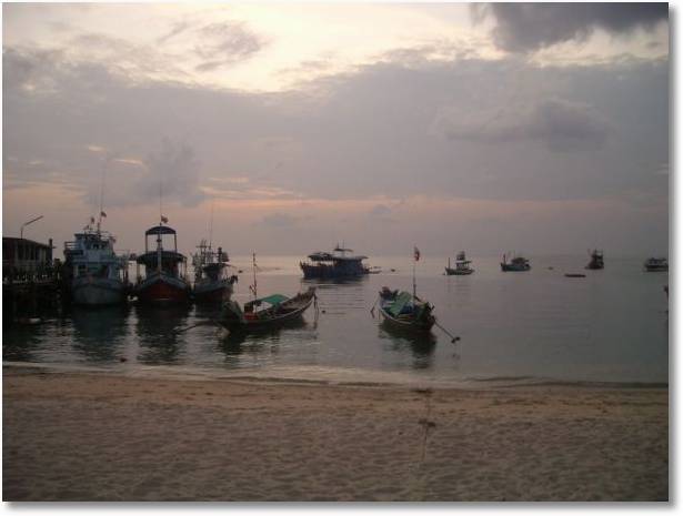 small - Koh Tao - boats