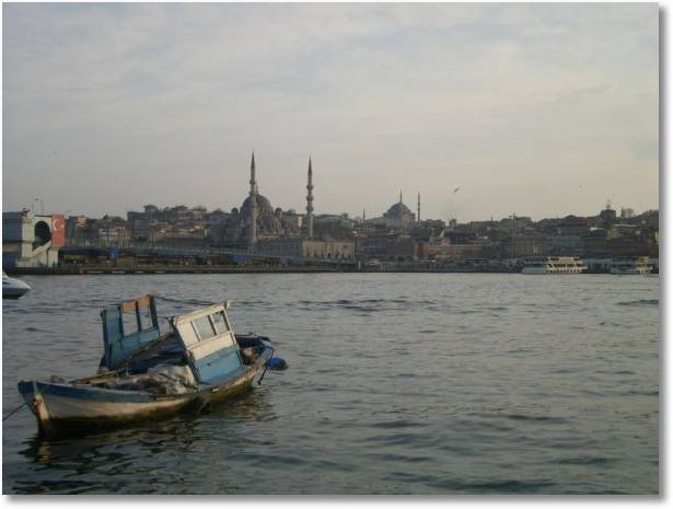 small - Turkey - Istanbul - Boat and skyline